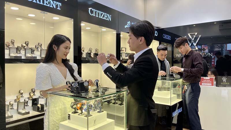 Bật mí về thương hiệu đồng hồ Frederique Constant