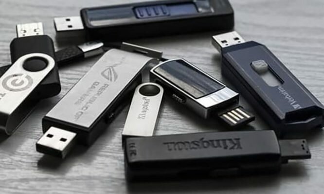 USB viết tắt của từ gì? Những công dụng của USB