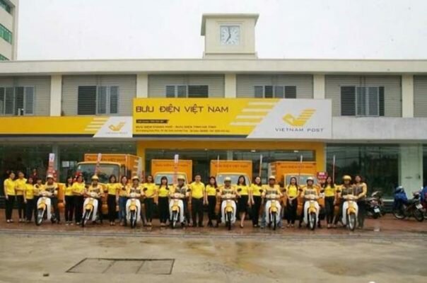 Thứ 7, Chủ Nhật bưu điện có làm việc không?