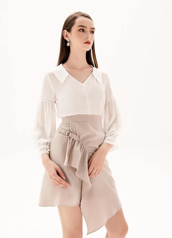 Da trắng mặc màu gì? Bí quyết chọn màu trang phục hợp màu da