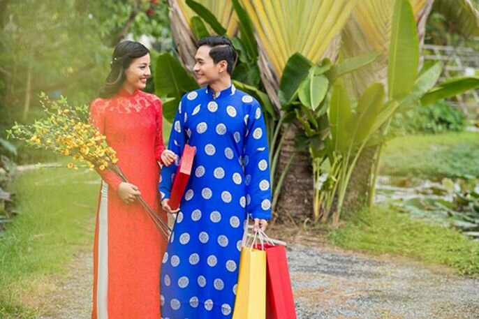 Giải đáp thắc mắc: Giao thừa nên mặc màu gì là tốt nhất?