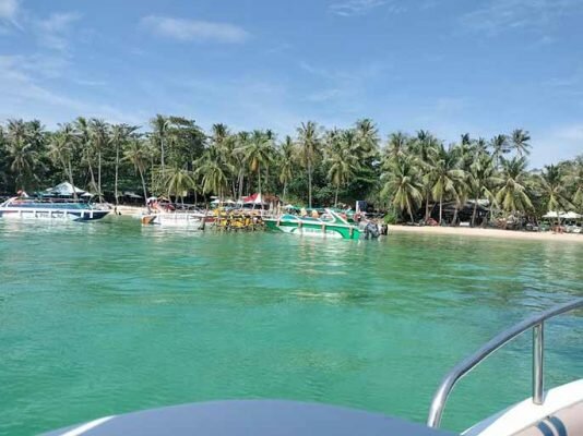 Dịch vụ cho thuê Cano Riêng đi 4 Đảo Phú Quốc tại KK2Trip có gì?