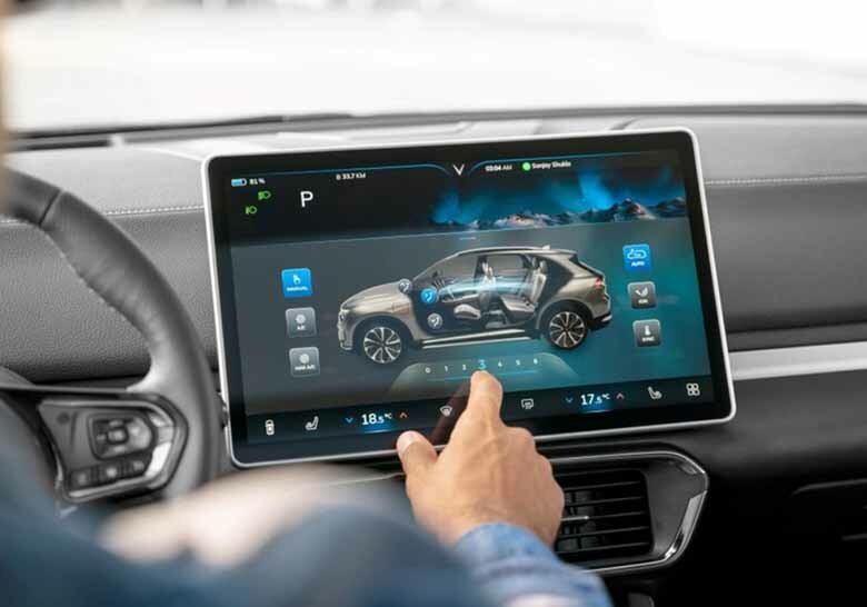 Tính năng vượt trội ADAS và Smart Service trên VF 8 - chinh phục người dùng