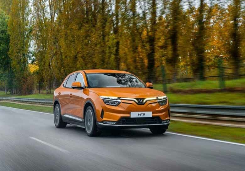 Tính năng vượt trội ADAS và Smart Service trên VF 8 - chinh phục người dùng
