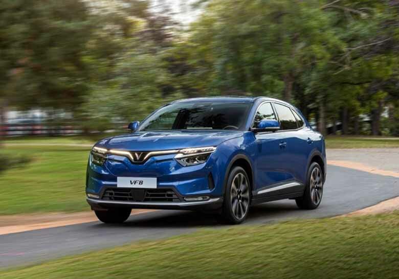 Tính năng vượt trội ADAS và Smart Service trên VF 8 - chinh phục người dùng